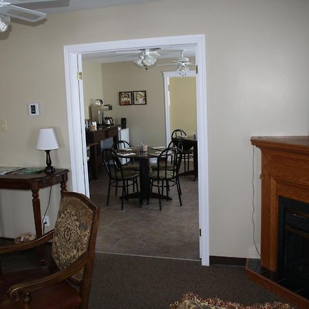 The Country Inn Motel Gander Buitenkant foto